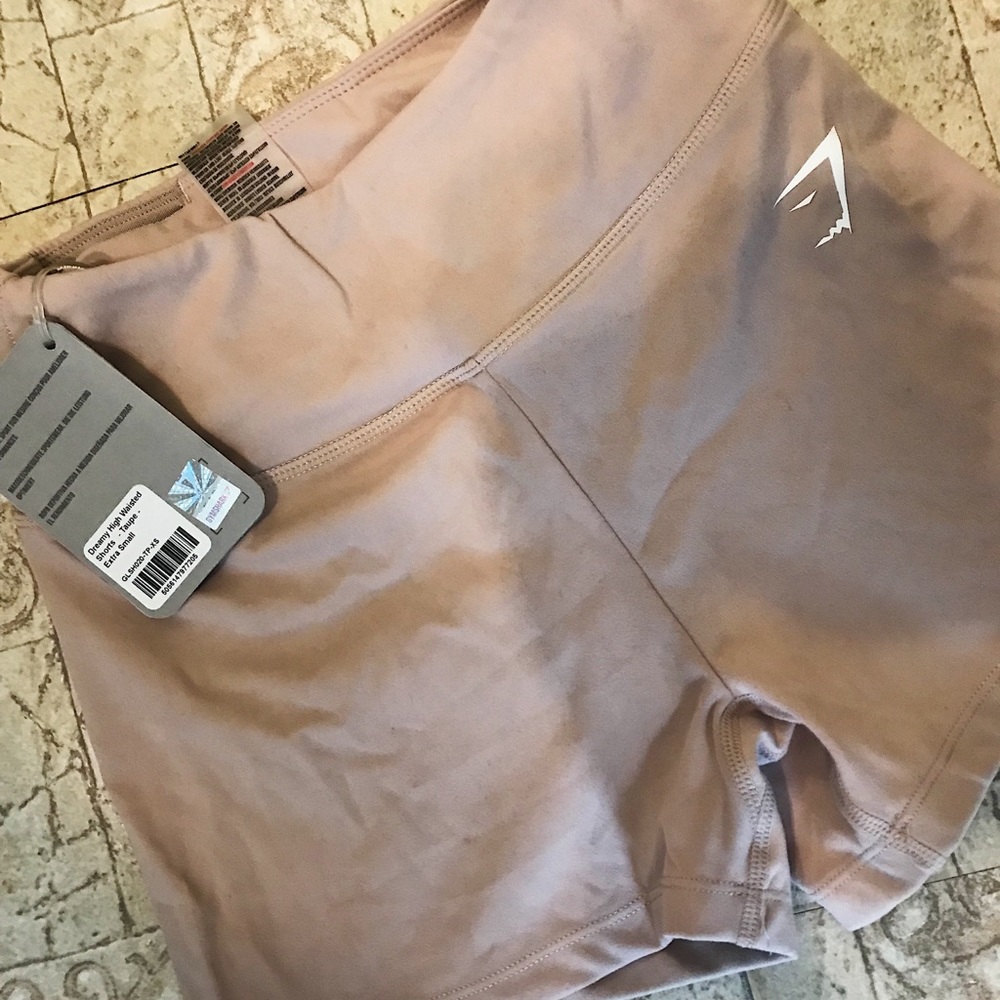 Gymshark taupe DREAMY shorts XS/s